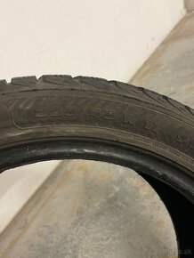 225/45R17 - 3