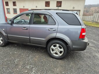 KIA Sorento 2.5 CRDI 125 KW - 4x4, redukce, 3,5 t tažné, AUT - 3