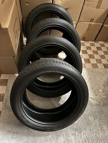 Predám 4 ks pneu Nokian WR A4 245/45 R19 - 3