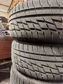 Predám zimné 255/60R17 4kusy 3517 DOT - 3