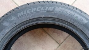 MICHELIN Primacy 4 - 205/55 R17 91V - DOT 4224 - 3