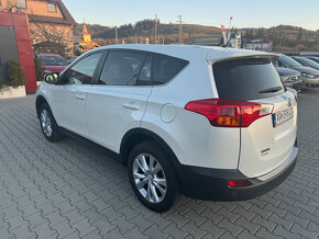 Toyota RAV4 2.2 l D-4D Premium AKONTACIA OD 0% - 3