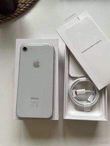 Apple iPhone 8 64GB - 3