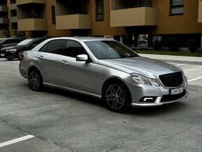 Mercedes Benz E350 - 3