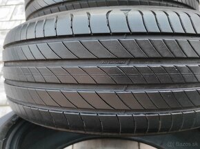 Michelin 205/55R17 - 3