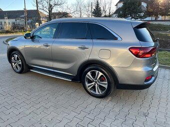 Kia Sorento 2.2 CRDi GT-Line A/T 7 miest - 3