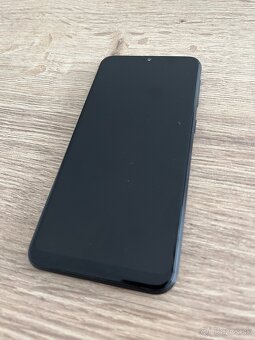 Samsung Galaxy A20e - 3