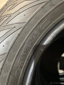 215/70 R16 100H nokian - 3