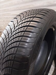 Goodyear celoročné 215/60/R16 - 3