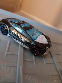 Hotwheels stun garage - 3