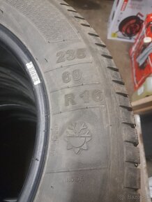 Pneumatiky 235/60R16 celoročné - 3