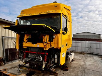 DAF XF 95 DAF XF 105 na náhradne diely - 3