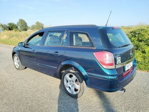 Opel Astra h kombi 1,6 77kw benzín - 3