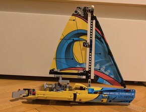 Lego technic 42074 racing yacht - 3