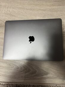 macbook pro m2 - 3