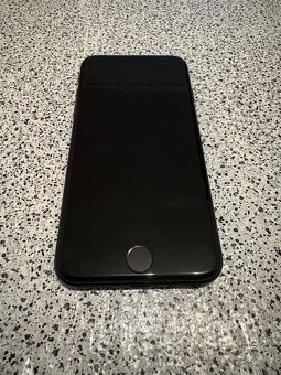 iPhone SE 2020 128 GB - 3