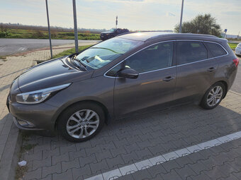 Kia Ceed SW 1.6 CRDi Platinum Automat - 3