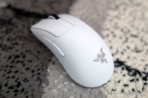 Razer DeathAdder V3 Pro – White - 3