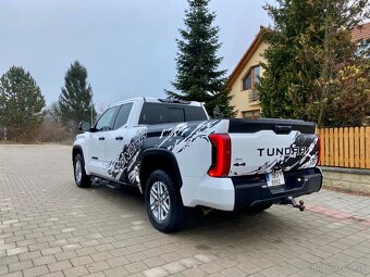 Toyota Tundra 3.5 SR5 4x4 Biturbo automat, rok 2022, 16 tkm - 3