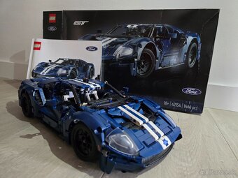 Predám LEGO Technic 42154 FORD GT - 3