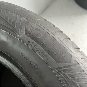 235/65 R17 Celoročne Goodyear Zimne - 3