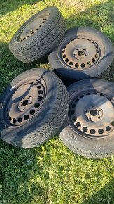 Zimné pneu 205/55r16 + plechové disky - 3