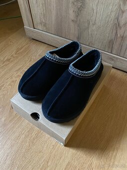 UGG Tasman Slipper Black - 3