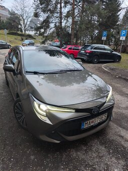 Toyota Corolla 1.8 hybrid combi - 3