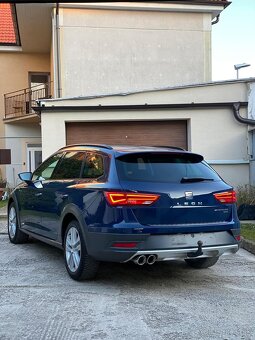 Leon 2,0 TDI Xperience 4x4 Full LED Ťažné Top stav - 3