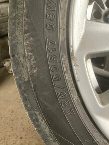 225/50r17 - 3