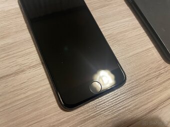 Predám iphone 8 64GB grey - 3