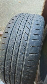 Predám pneumatiky Goodyear runflat MO 275/45 R19. 2ks - 3