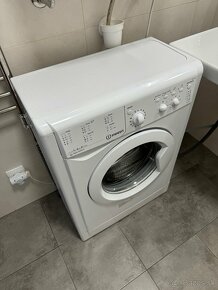 Indesit - 3