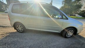 Volkswagen, VW Touran 2.0 D 103kw - 3