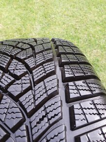 215/60 r16 zimné pneu.8 mm - 3