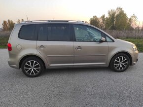 Volkswagen Touran 1.4 TSI, 7 MIEST 137900km - 3