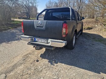 Nissan Navara D40 2.5D 128kW automat - 3