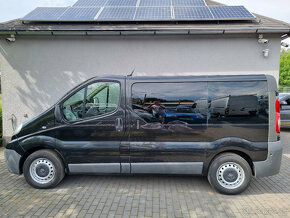 Opel Vivaro 2,5 TDCi 8 Míst Webasto 2xKlima 249.000Kč - 3