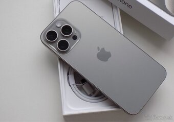 IPhone 15 Pro 256GB Přírodní Titan - 3