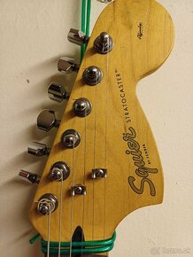 Fender Squier-Stratocaster - 3