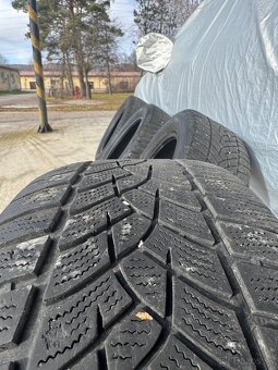 goodyear ultragrip 225/55r17 - 3