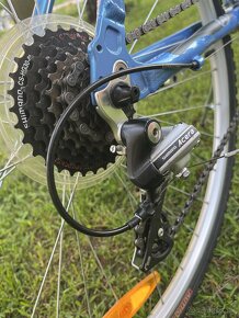 Dámsky trekový bicykel zn.Author - 3