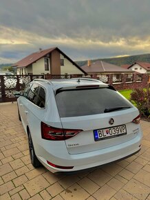 Skoda Superb 2.OTDI Style 4x4 140kw - 3