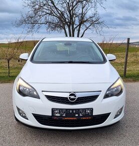 Opel Astra 1.4 16V 74KW/101PS R.V.08/2010 - 3