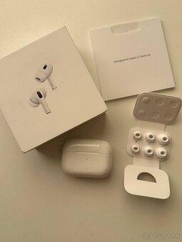 Apple AirPods Pro 2 - 3