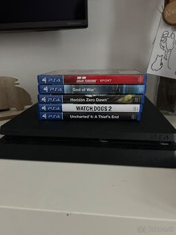 PS4 Slim 500GB + 2x gamepad + hry - 3