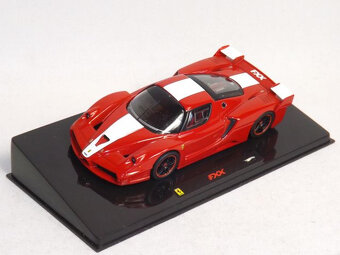 Ferrari FXX 1:43 Hot Wheels Elite - 3