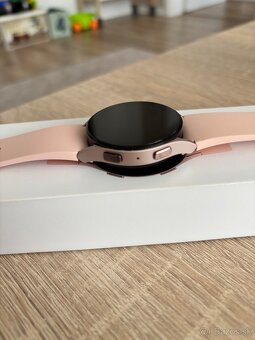 Samsung Galaxy Watch 5 40mm Rose gold - 3