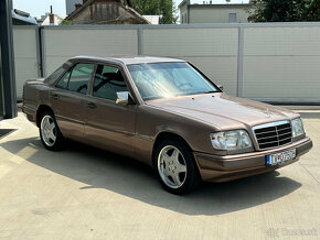 Mercedes W124 E200 - 3