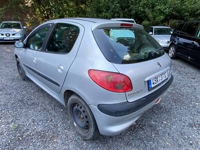 Peugeot 206 1.1 44kW el.okna nové ČR 182tkm 2004 - 3